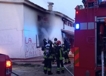 Golfo Aranci: a fuoco un appartamento, sul posto i vigili del fuoco