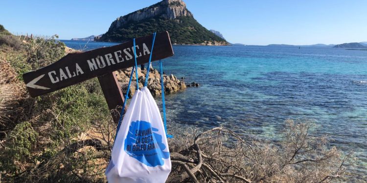 Golfo Aranci: domenica 25 ottobre la giornata ecologica Beach Clean Up