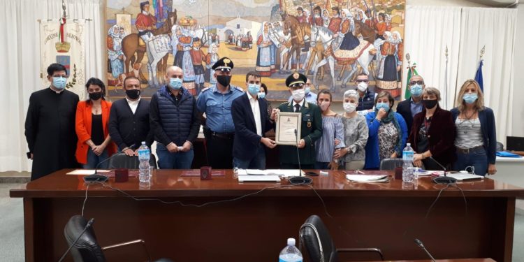 Sennori: diploma e nastrino di lungo comando per il capitano Giovanni Chessa