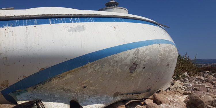 Alghero: si valutano le soluzioni per rimuovere il relitto della Maddalenetta