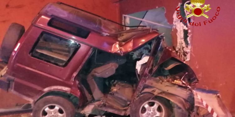 Tragico incidente stradale sulla SS 125, morte 3 persone