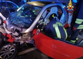 Capoterra: incidente stradale in via Trento, due persone in ospedale