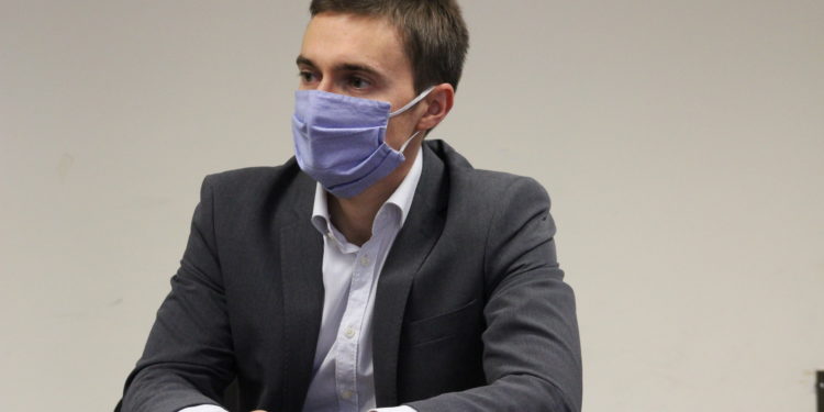 Michele Ciusa (M5S): «Abbandonato il TurSport, la Giunta punta sul Click Day, bando sciteriato che premia la velocità»