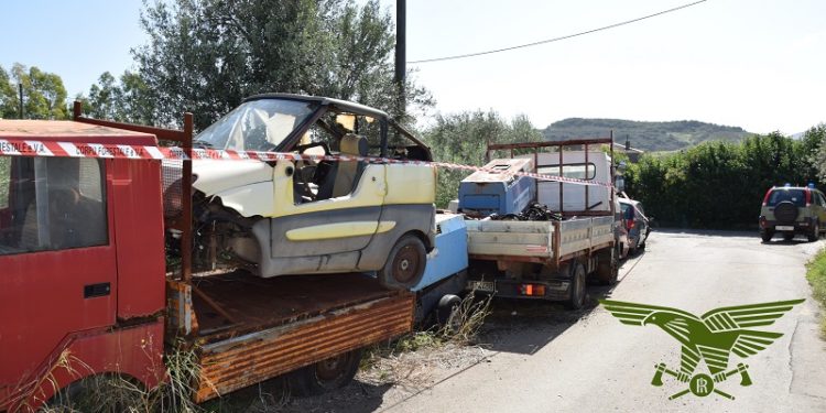 Santadi: una discarica abusiva all’esterno di un’officina, nei guai un 60enne