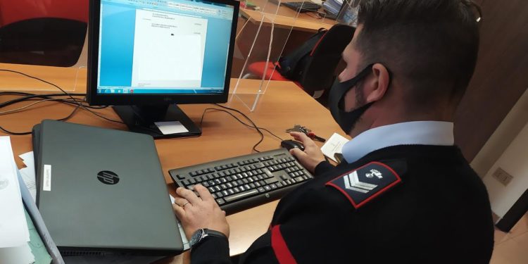 I carabinieri di Guspini hanno deferito in stato di libertà un 44enne per l’inosservanza della misura cautelare dell’allontanamento dalla casa familiare