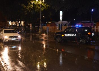 Un 73enne, a Monastir, con la propria auto va a sbattere contro la segnaletica di una rotatoria, i carabinieri gli ritirano la patente e sequestrano l’auto