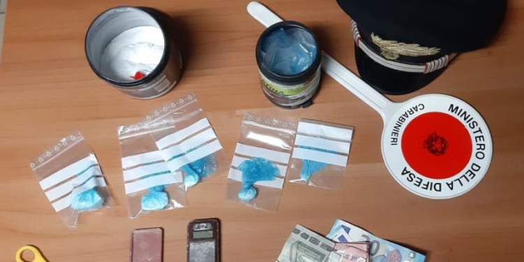 I carabinieri di Pirri hanno arrestato un 30enne cagliaritano per detenzione ai fini di spaccio di sostanza stupefacente