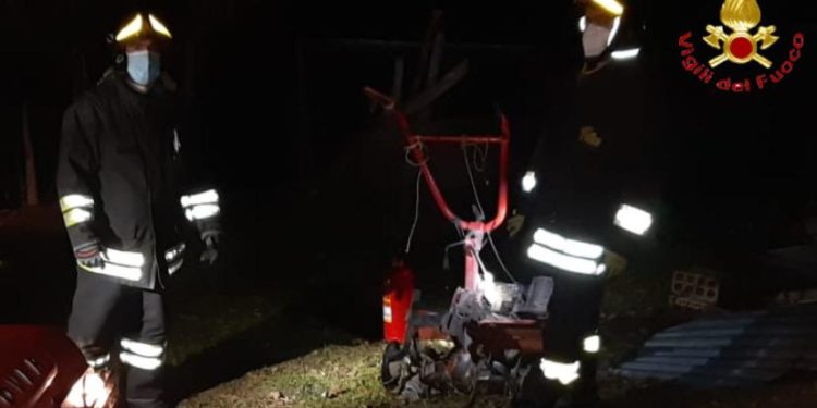 Belvì, travolto dalla motozappa: muore un 52enne