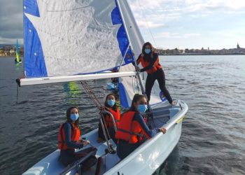 Il Covid non ferma la vela, ad Alghero 100 studenti hanno debuttato in barca