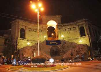 Cagliari aderisce alla Giornata Mondiale della Prematurità: la Torre del Bastione di Saint Remy si tinge di viola