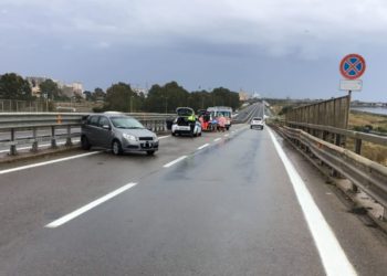 Cagliari: incidente sulla 195 in direzione Pula, una persona in ospedale