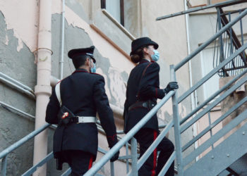 I carabinieri di Uta hanno denunciato a piede libero un 48enne, per aver venduto a pezzi l’auto che gli era stata confiscata