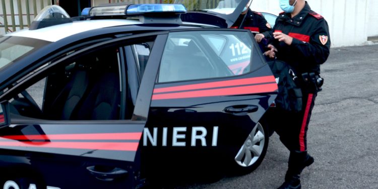 Un 32enne è stato arrestato dai carabinieri di Capoterra, per violazione delle prescrizioni relative agli arresti domiciliari