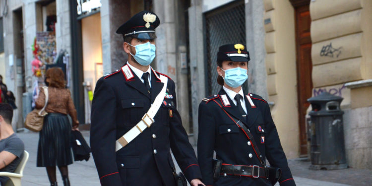 I carabinieri di Uta hanno deferito in stato di libertà un 24enne per atti persecutori nei confronti di una studentessa 19enne