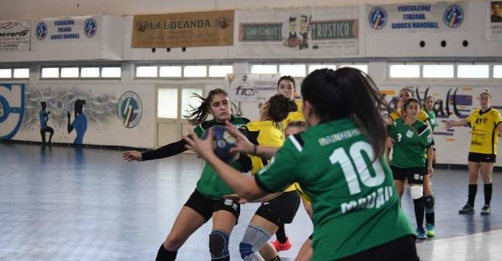 Pallamano: l’Hac Nuoro cede 40-35 a Ferrara