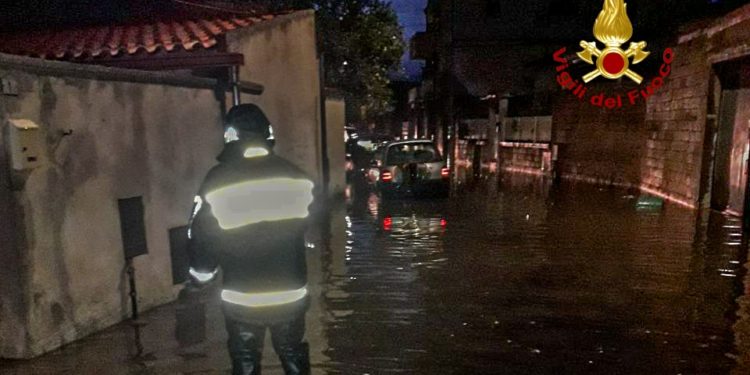 Maltempo nell’Oristanese, intervengono i vigili del fuoco