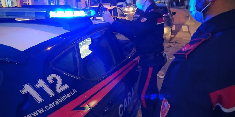 Due giovani trovati in giro senza motivo in piena notte a Porto Corallo (Villaputzu), sono stati sanzionati dai carabinieri di Muravera