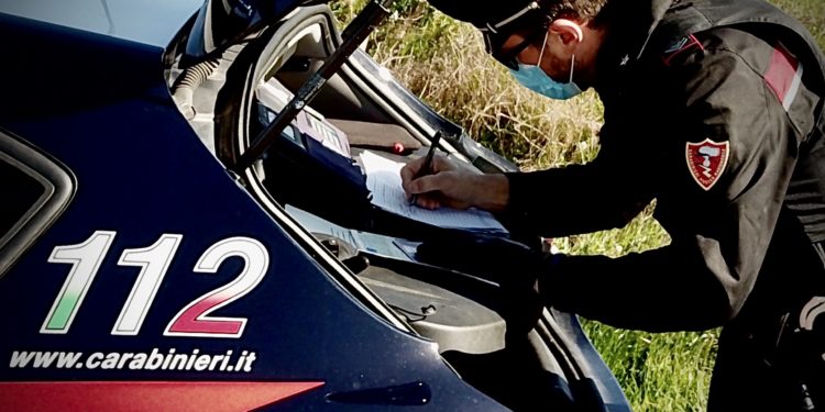 Gli agenti del Radiomobile della Compagnia di Dolianova hanno arrestato un 39enne allevatore di Sedilo per detenzione finalizzata allo spaccio di 10 kg di marijuana essiccata e 267 grammi di semi