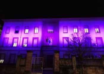 L’Aou di Sassari si colora di viola per la Giornata mondiale della prematurità