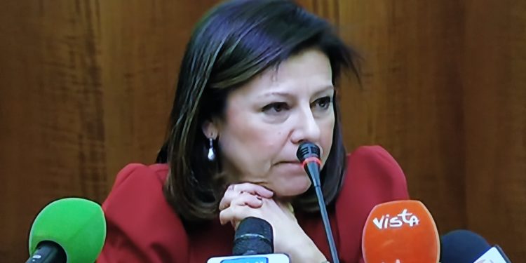 Domani, domenica 8 novembre, libera circolazione dei TIR sulle strade sarde e nel resto d’Italia