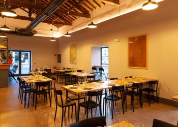 Domenica a Cagliari al via Enoteca, viaggio in quattro tappe alla scoperta del patrimonio identitario sardo attraverso vino, cibo e letteratura