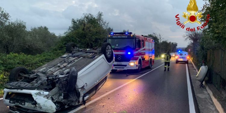 Sassari: incidente stradale a San Camillo, intervengono i vigili del fuoco