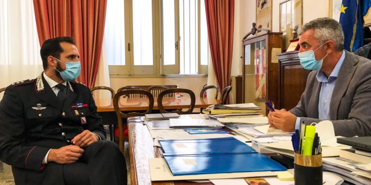 Emergenza sanitaria e sicurezza ad Alghero: il sindaco Mario Conoci incontra il comandante della Compagnia dei carabinieri 