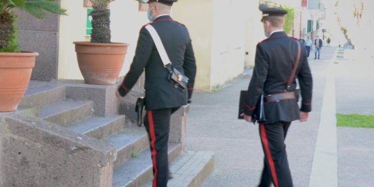 I carabinieri di Castiadas hanno arrestato un 38enne del posto che deve scontare una pena di 3 anni per maltrattamenti contro familiari