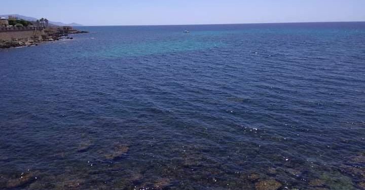 Mareggiate ad Alghero: da lunedì 4 gennaio la pulizia delle spiagge