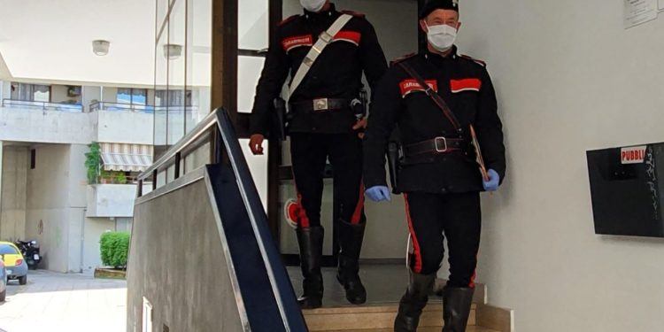 I carabinieri di Sant’Avendrace, a Cagliari, hanno arrestato un 26enne che deve scontare 3 anni, 10 mesi e 23 giorni di reclusione per furto aggravato e spaccio di sostanze stupefacenti