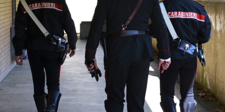 I carabinieri di Cagliari hanno denunciato a piede libero un 20enne per detenzione finalizzata allo spaccio di sostanze stupefacenti