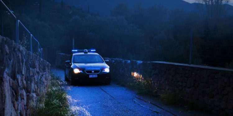 I carabinieri di San Nicolò Gerrei hanno identificato l’autore di due furti compiuti il 2 dicembre, stamane denunceranno a piede libero un 19enne algerino