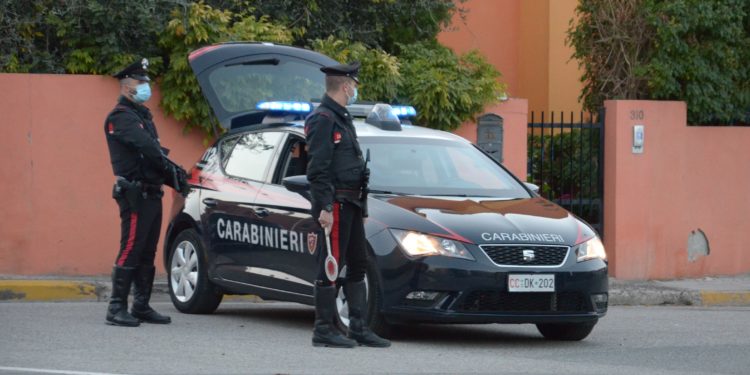 I carabinieri di Stampace, a Cagliari, hanno denunciato a piede libero per “rapina impropria” un 20enne algerino