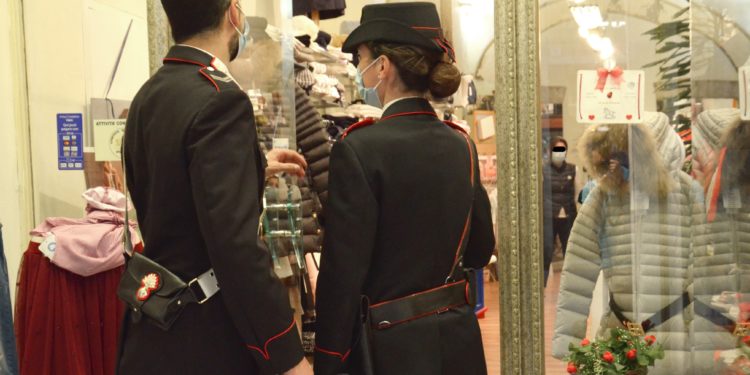 Un 33enne di Massa e una 39enne di Lucca sono stati denunciati per una truffa informatica compiuta ai danni di una commerciante di San Sperate