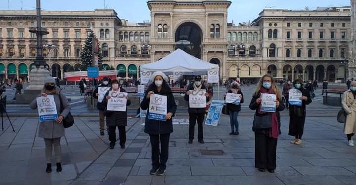 Da Milano a Vicenza e fino al Sud Italia, si è tenuta oggi la dolorosa e silenziosa protesta dei Fieristi Italiani