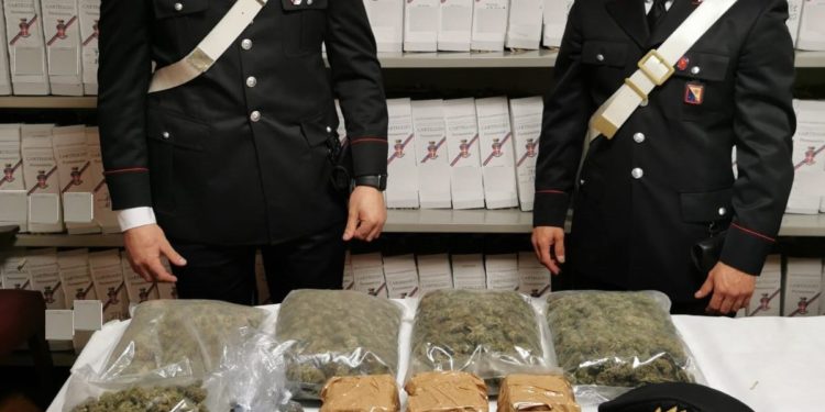 I carabinieri di “Cagliari Sant’Avendrace” hanno arrestato in flagranza di reato un 55enne di Quartu per detenzione ai fini di spaccio di sostanze stupefacenti