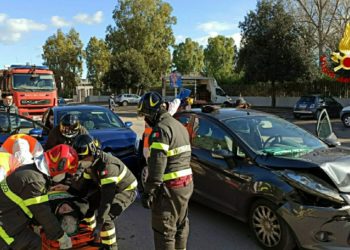 Olbia, tamponamento a catena in via Galvani: tre veicoli coinvolti