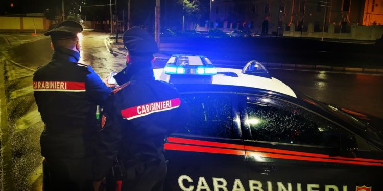 Una 36enne di Monserrato è stata denunciata a piede libero dai carabinieri di Sant’Avendrace, a Selargius, per porto abusivo di coltello di genere proibito
