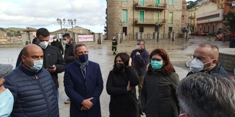 Maltempo a Bitti. Mara Lapia, Pietro Pittalis e Giuseppe Luigi Cucca: «Il Governo stanzi altri fondi per il paese»