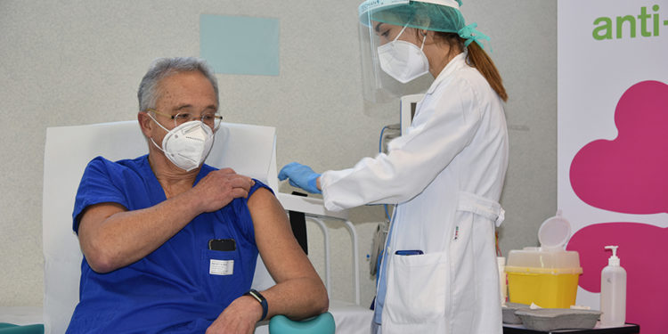 Christian Solinas: «Vaccine Day, una giornata dal grande valore simbolico, passo importante verso il ritorno alla normalità»