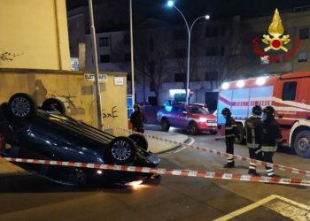 Sassari: incidente stradale in via Pascoli, sul posto i vigili del fuoco