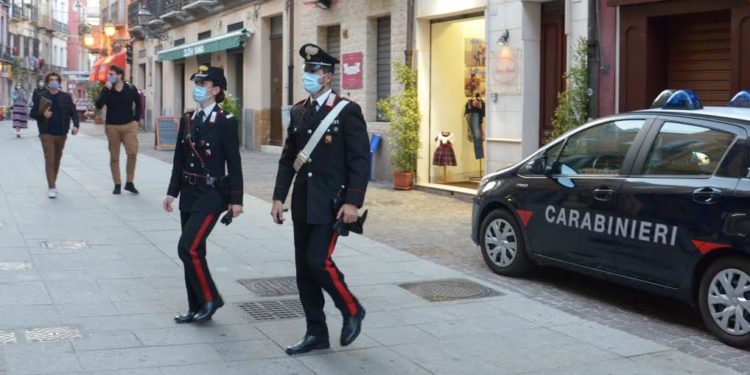 I carabinieri di Cagliari hanno arrestato in flagranza un 24enne guineano per il reato di atti persecutori