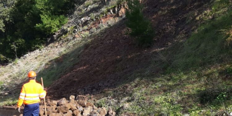 Oniferi: conclusi gli interventi di messa in sicurezza del costone sulla 131 Dcn