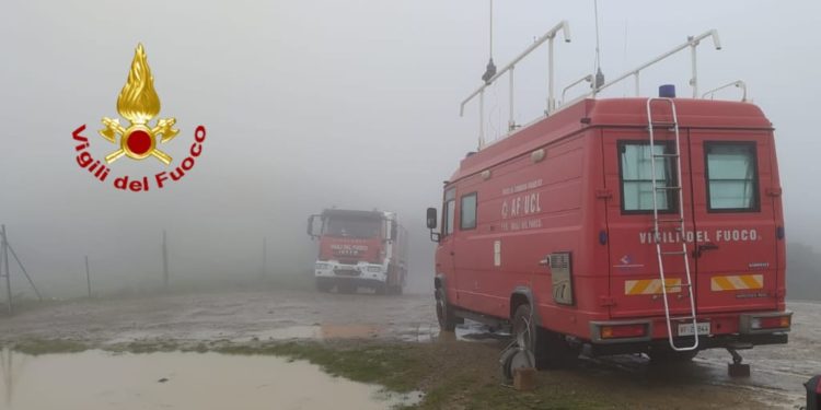 I vigili del fuoco di Cagliari hanno soccorso due persone che si erano perse nei monti di Doianova