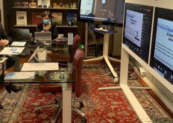 L’assessore degli Affari generali Valeria Satta ha spiegato ai direttori generali le novità sull’aggiornamento tecnologico del sistema della Regione Sardegna