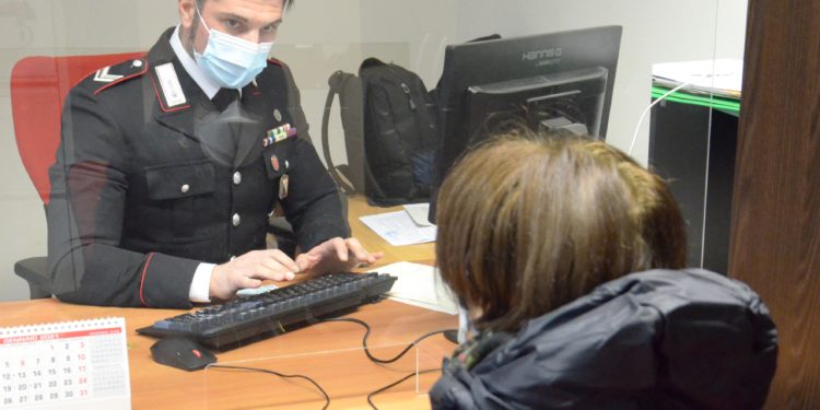 I carabinieri di Capoterra hanno denunciato a piede libero un 20enne senegalese per il reato di “corruzione di minorenne”