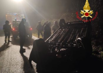 Incidente stradale nei pressi di Lodè, sul posto i vigili del fuoco