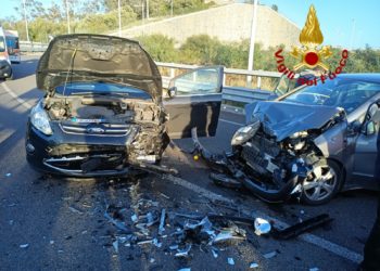 Incidente stradale nella bretella all’ingresso di Olbia, due persone in ospedale