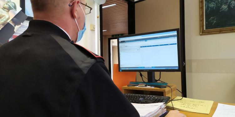 Continuano le vendite fasulle e le truffe perpetrate attraverso piattaforme per il commercio via web