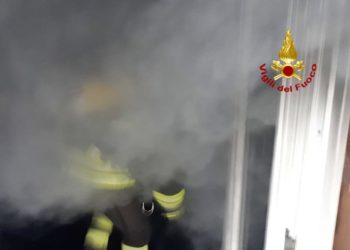 Incendio in una civile abitazione a Quartucciu, sul posto vigili del fuoco e carabinieri